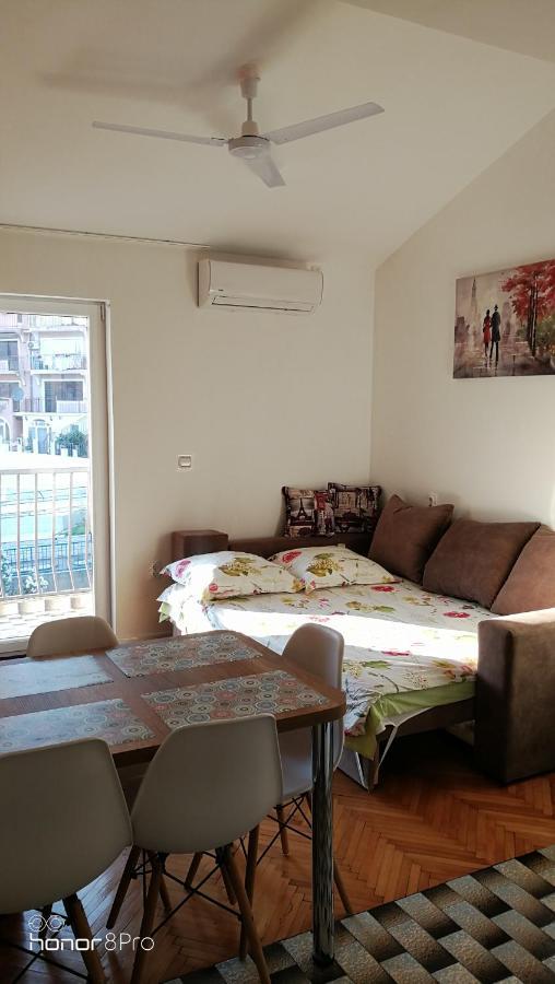 Dlx Apartman Adriatics Херцег Нови Екстериор снимка